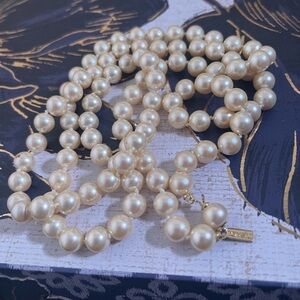 Vintage 80s Marvella Elegant Cream Hand Knotted Pearl Necklace Gold Clasp